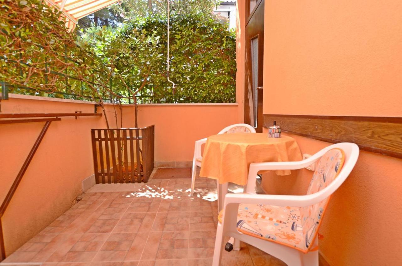 Lili Apartment Novigrad  Exterior photo