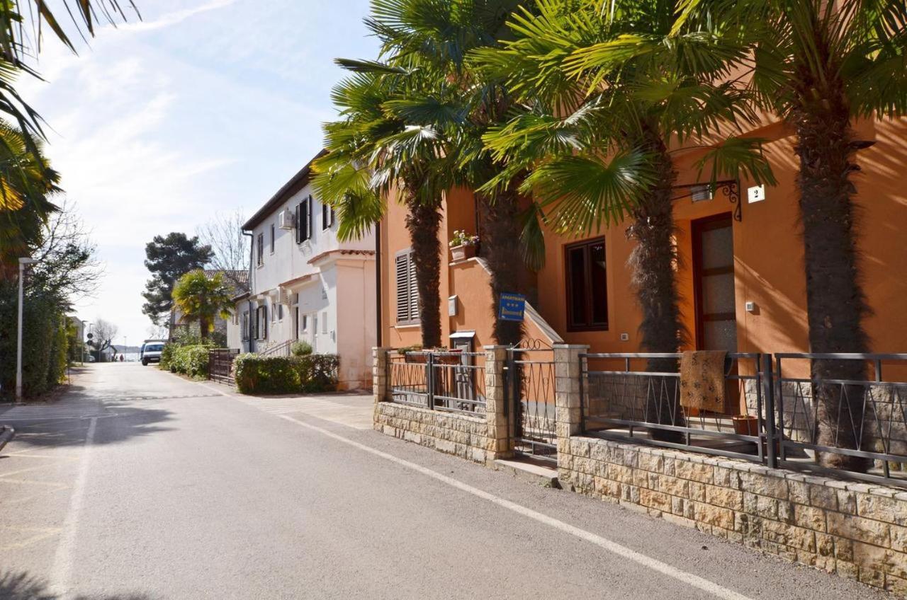 Lili Apartment Novigrad  Exterior photo