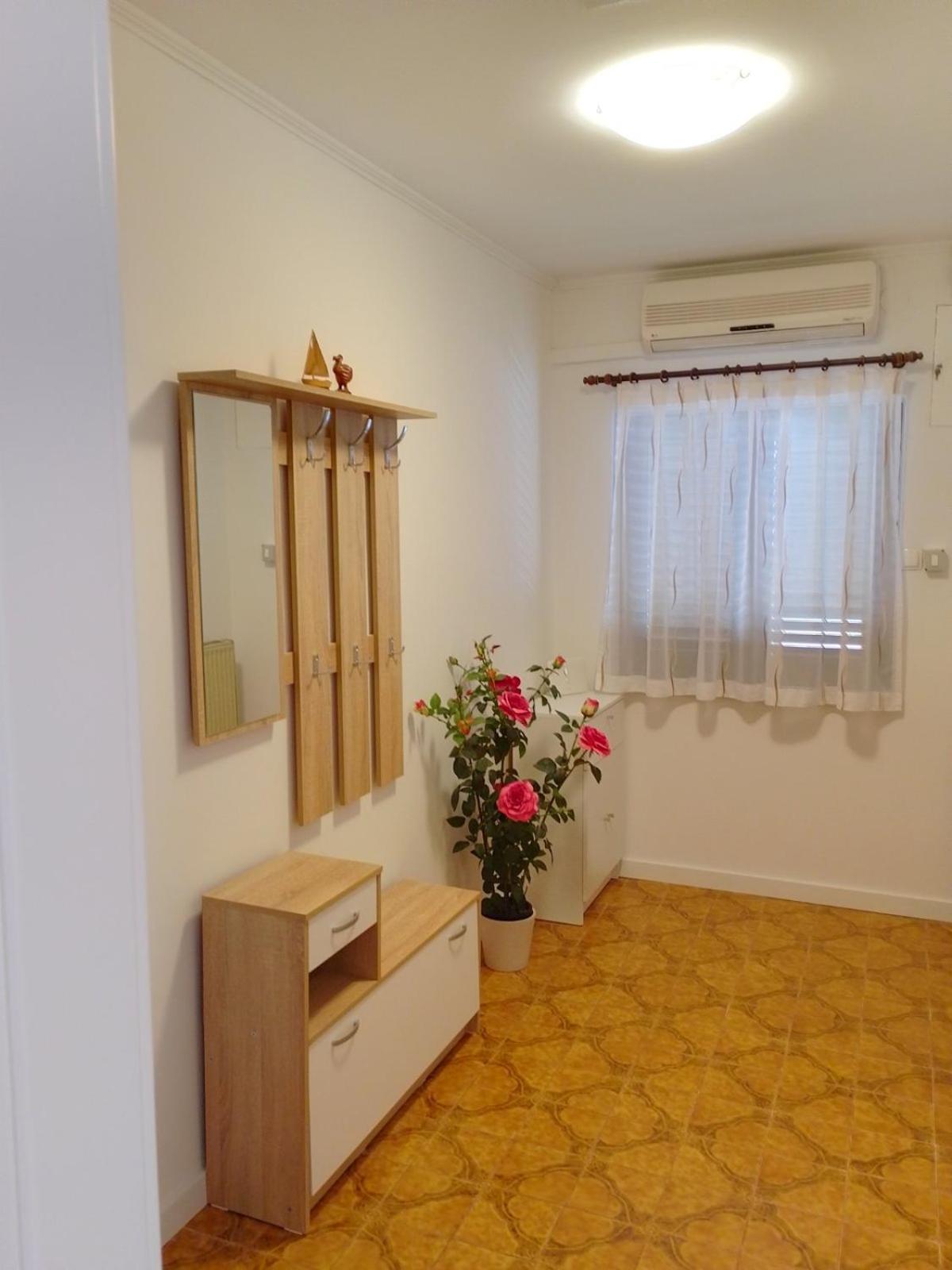Lili Apartment Novigrad  Room photo